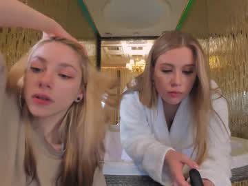 couple Live Sex Girls On Cam with mary_leep